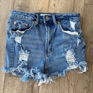 Cute SZ 5 Almost Famous junior shorts with abrasions xcellent cond